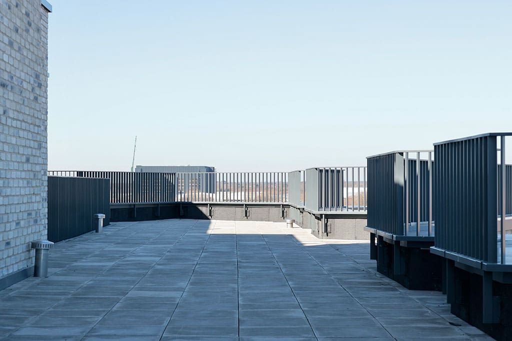 Paved roof terrace