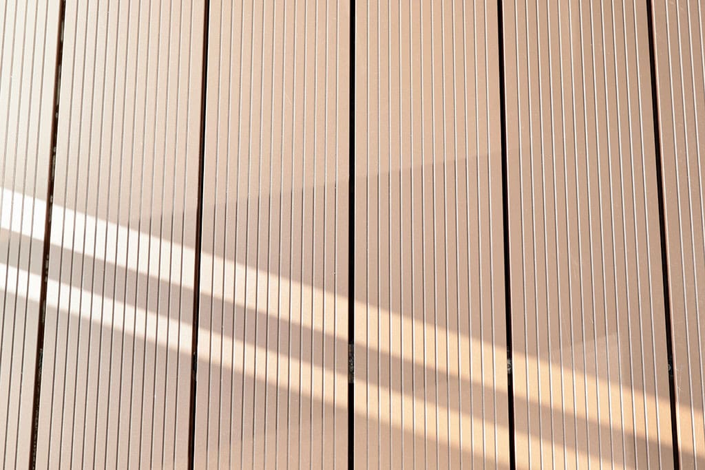 Aluminium decking