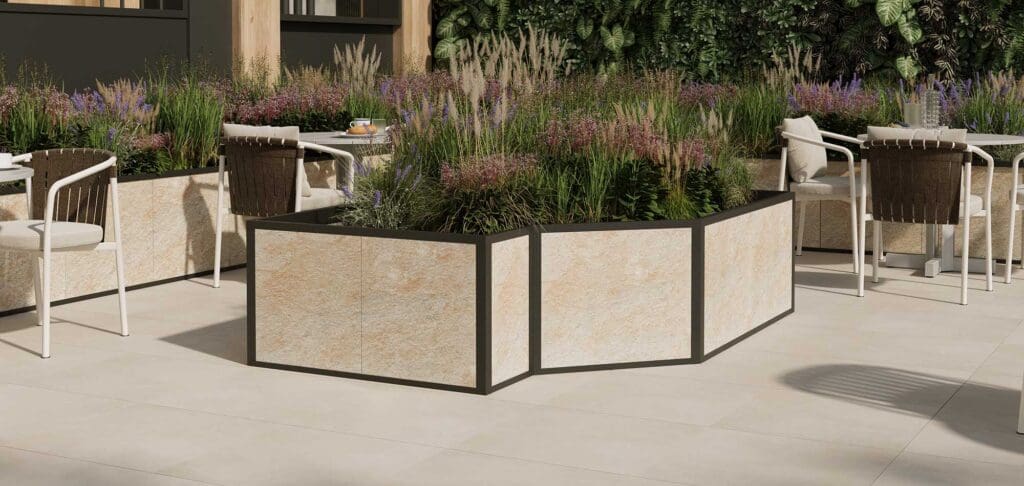 Eiger Porcelain Planter