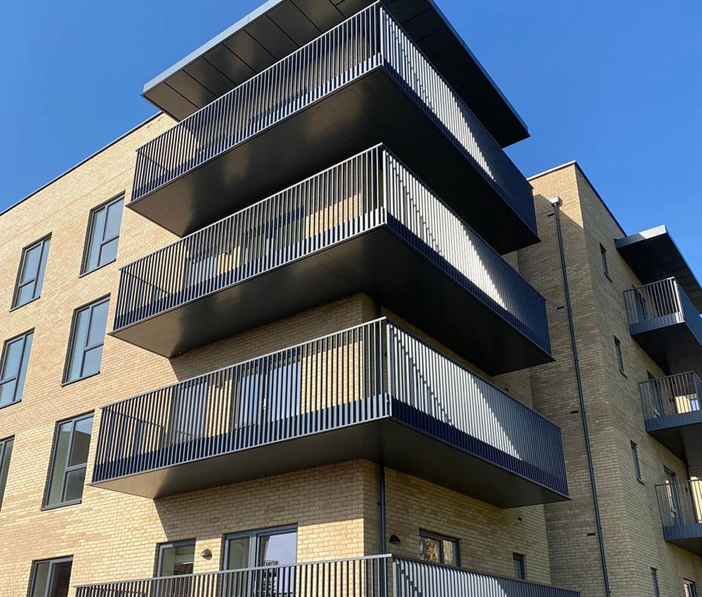 Linear Flow Balustrade System