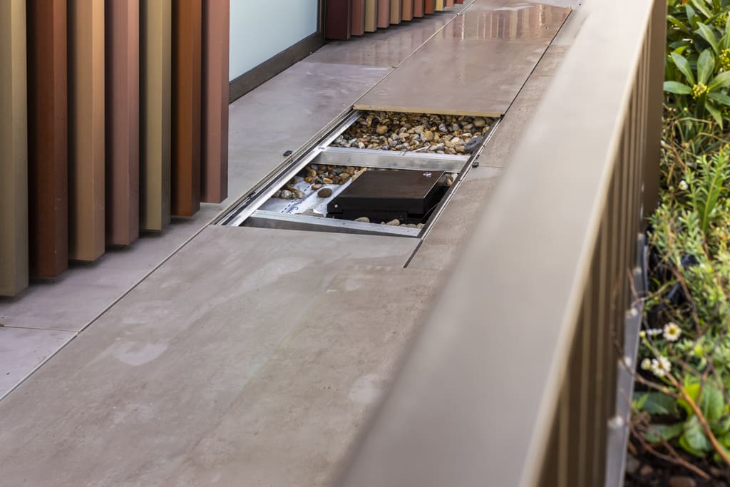 Paving system sub frame