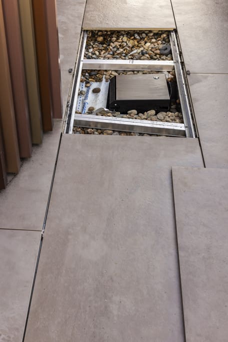 Paving system sub frame