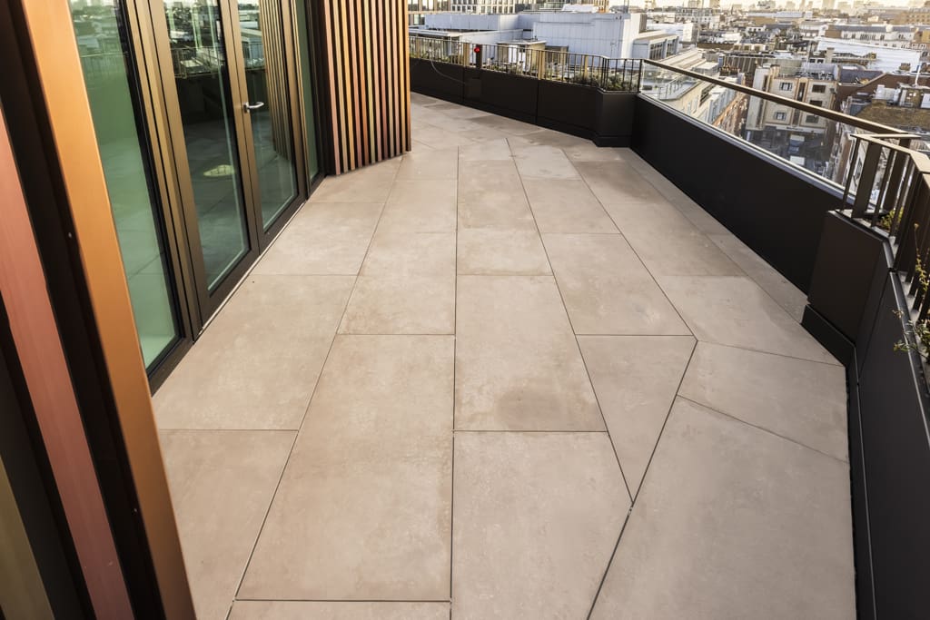 Paved roof terrace