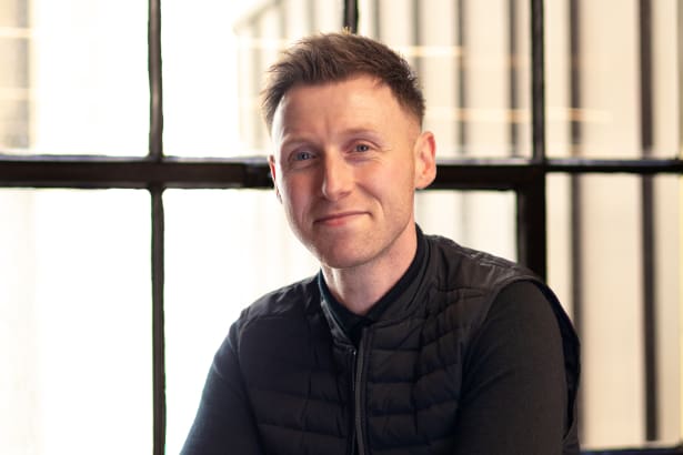Arron Thomson headshot