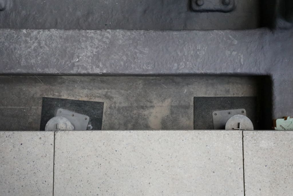 Paving pedestals