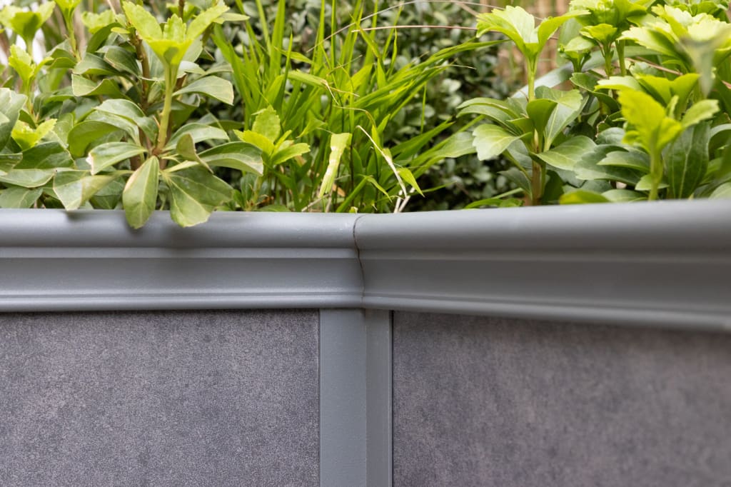 Eiger Planter Trim close-up
