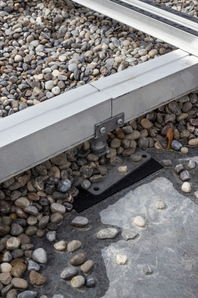 RD-FR pedestal and aluminium joist