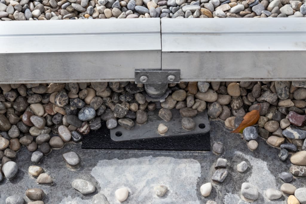 RD-FR pedestal and aluminium joist