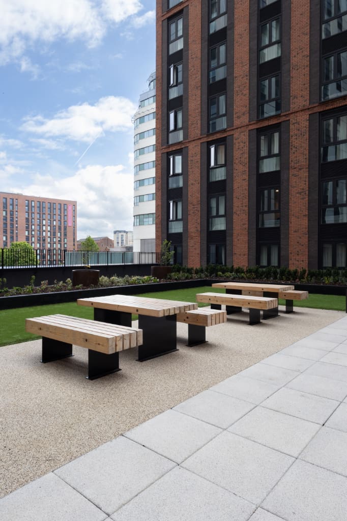 Seating on Resin Bound Gravel