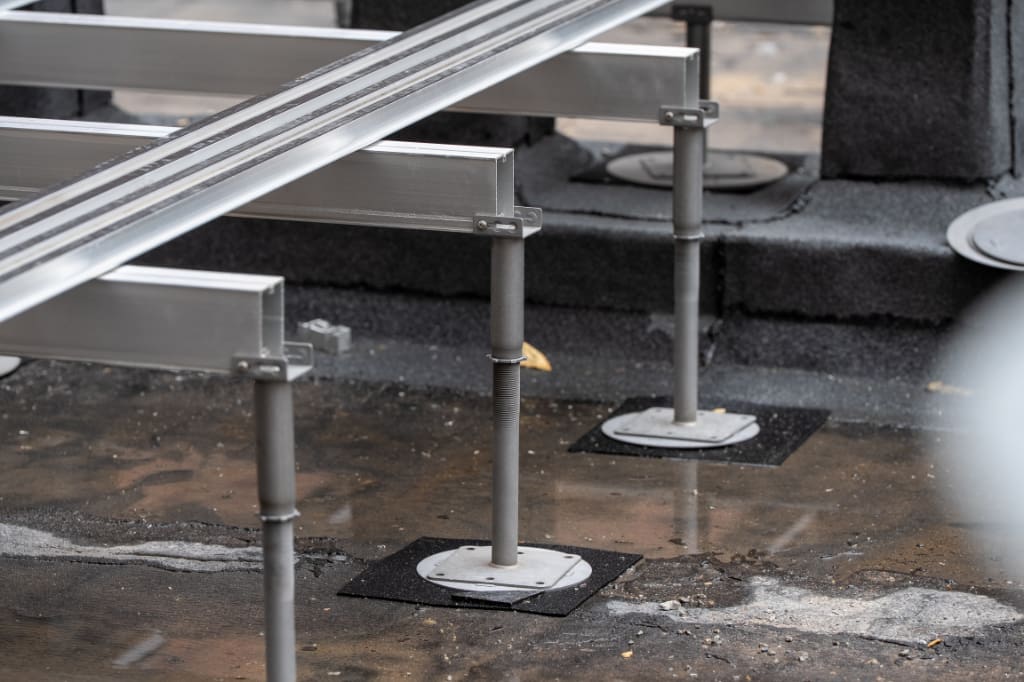 Pedestals and Rails