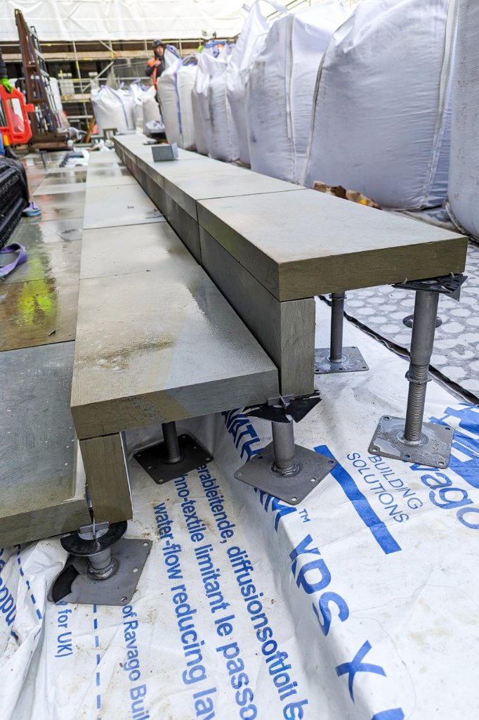 Steps using self-levelling pedestals