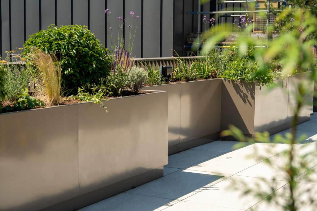 Roof terrace planters