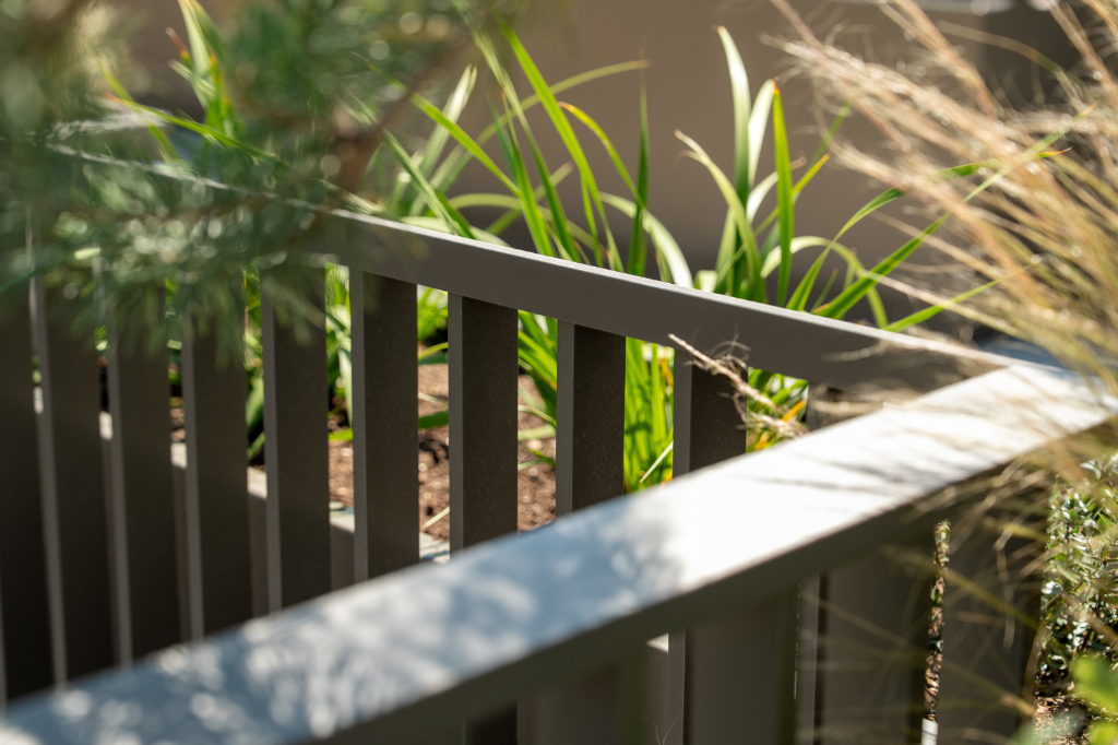 Roof terrace balustrade
