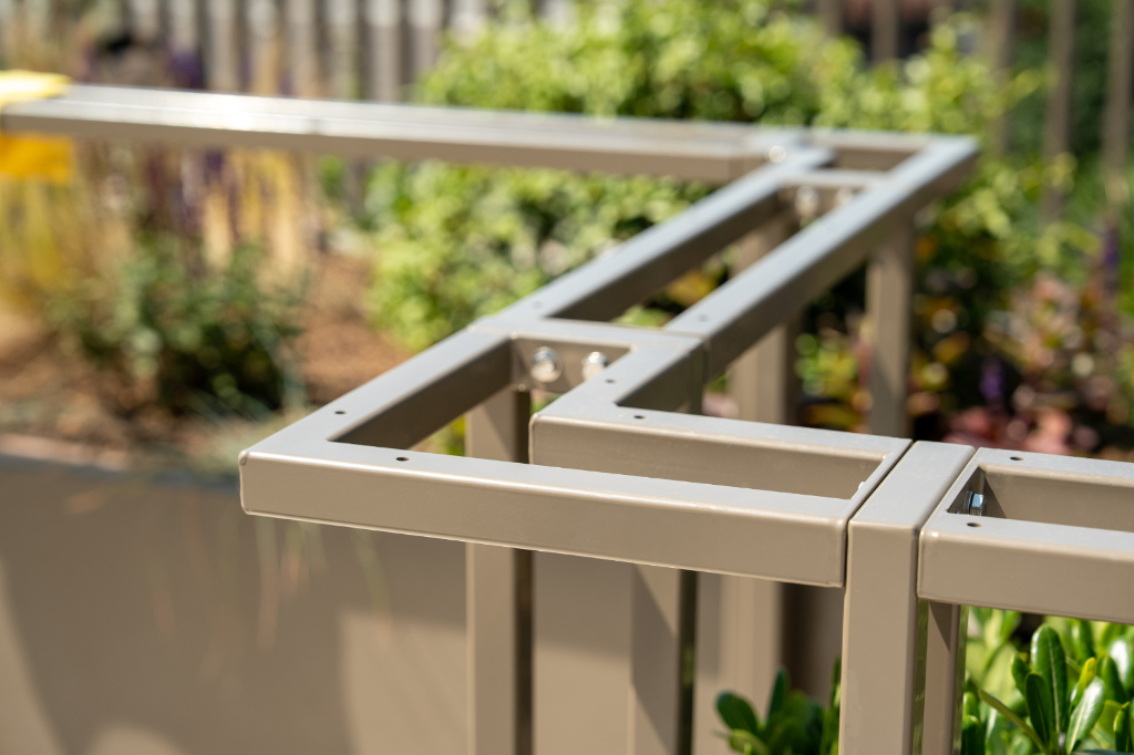 Roof terrace balustrade