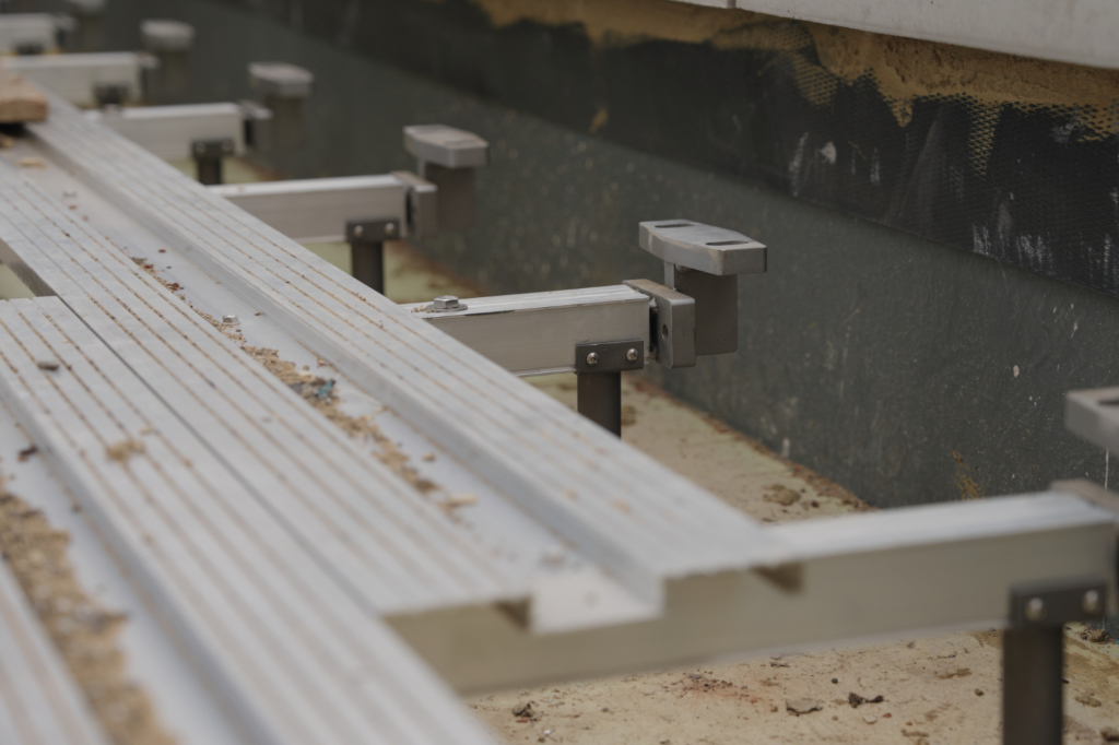 BaseLink fitted to rail system