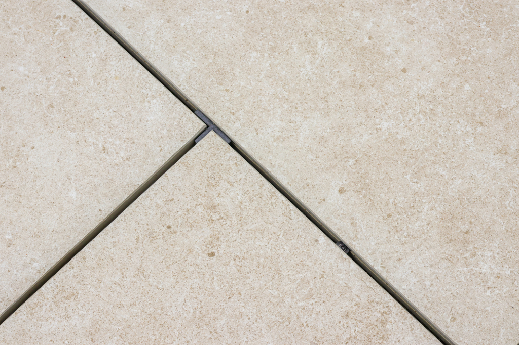 Paving spacer and Hidden Wind Uplift Fixing