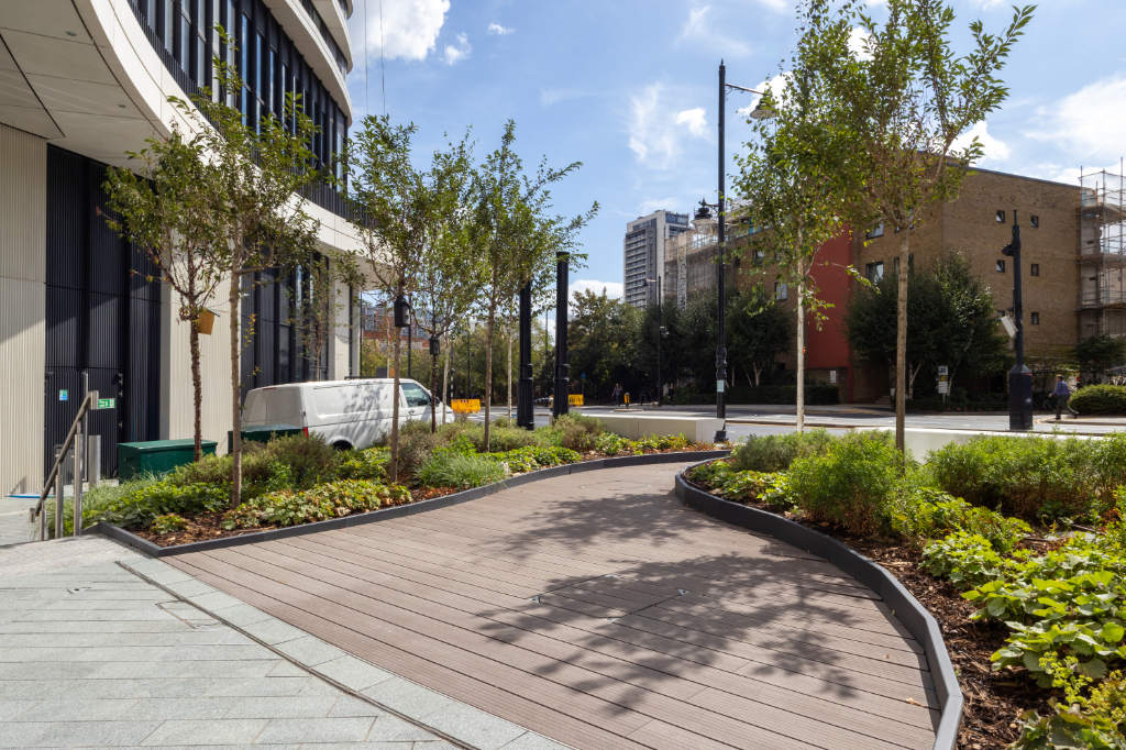 Aluminium decking on walkway